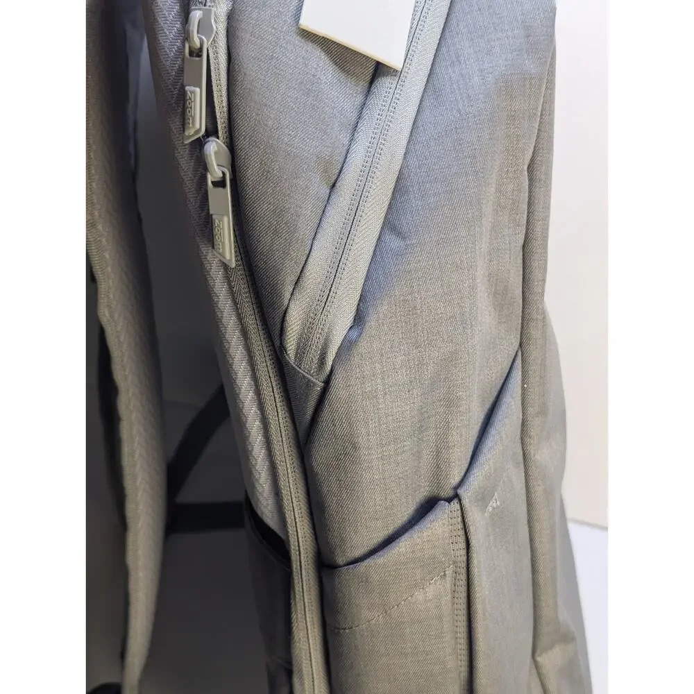 Leed's ZOOM Laptop Backpack Gray LINQ Corporate Logo New With Tags Travel Bag